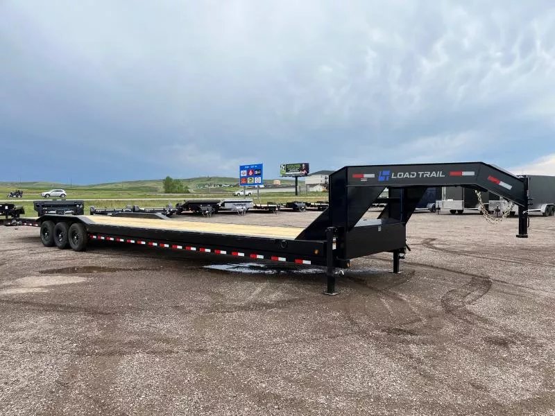 x Load Trail Equipment