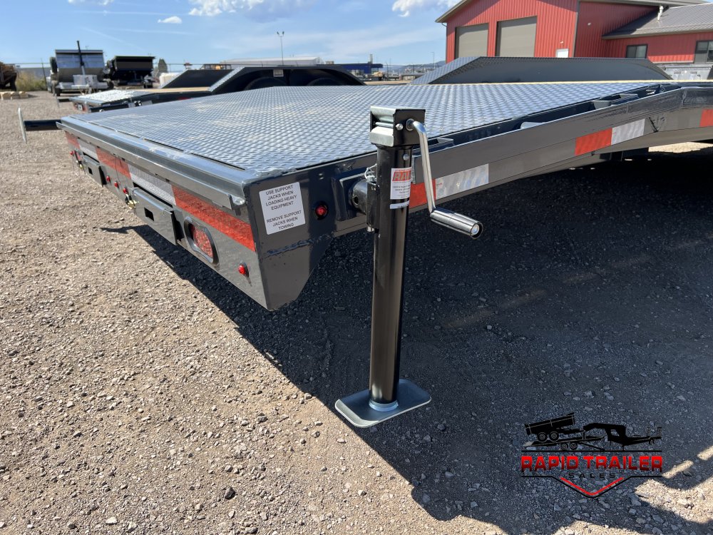 102"x40' Lamar Trailers Equipment