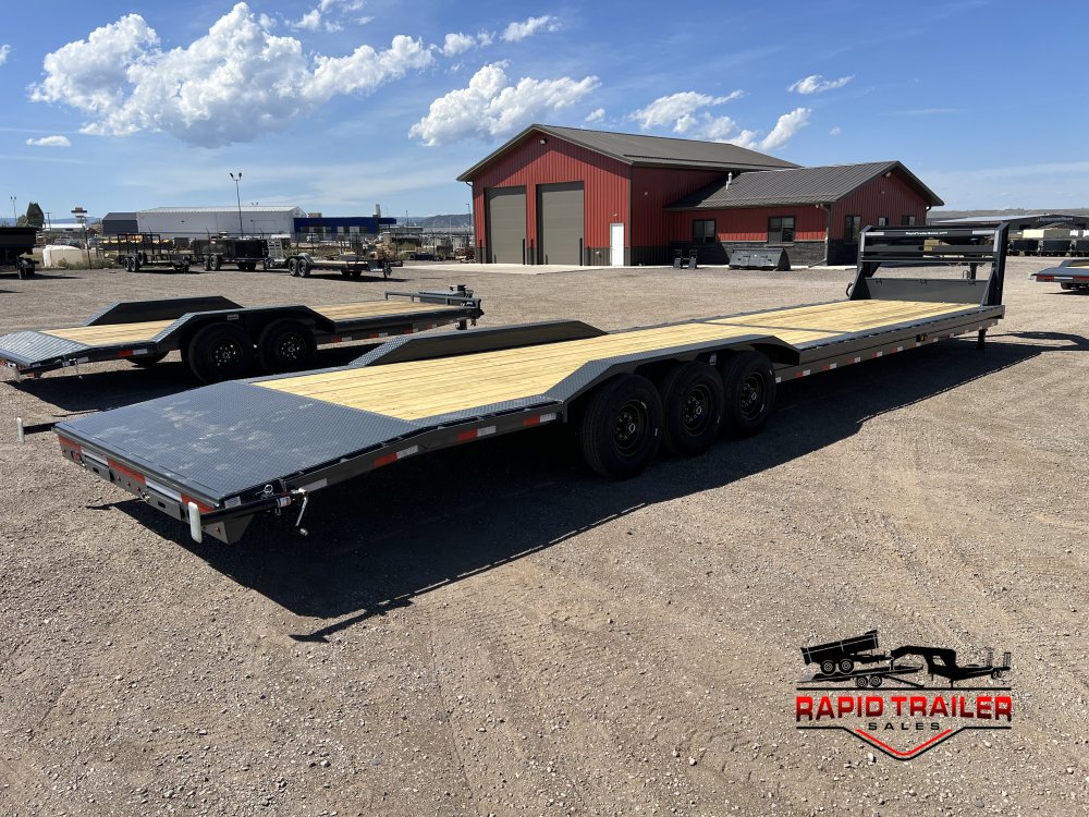 102"x40' Lamar Trailers Equipment