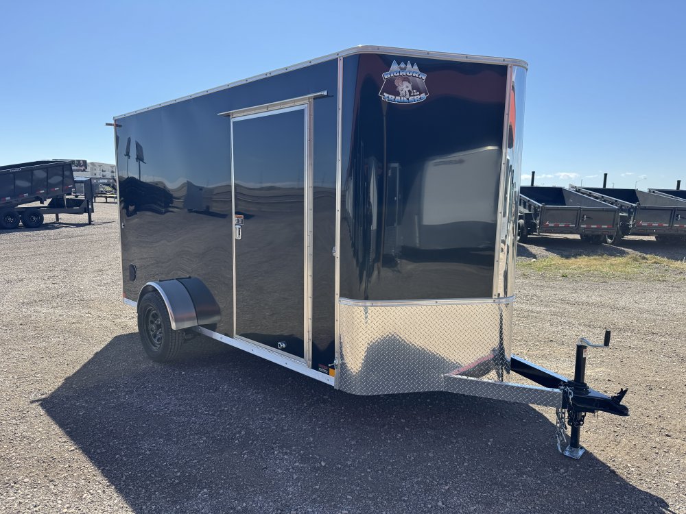 6'x12' R & M Mfg. Inc Enclosed Cargo