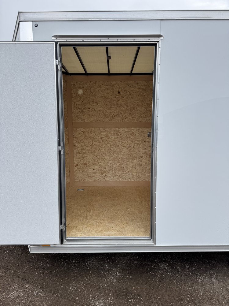 7'x16' Cross Enclosed Cargo