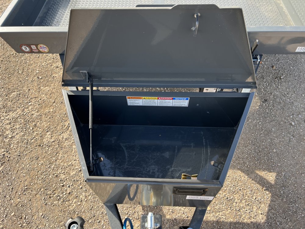 79"x12' Lamar Equipment