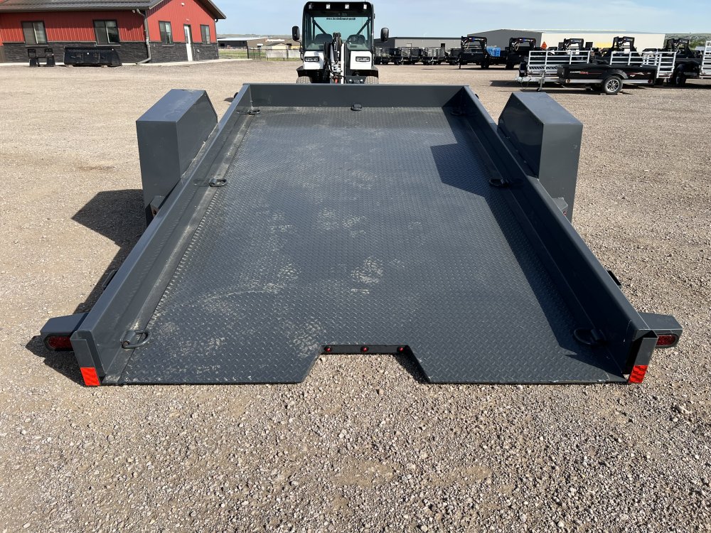 79"x12' Lamar Equipment