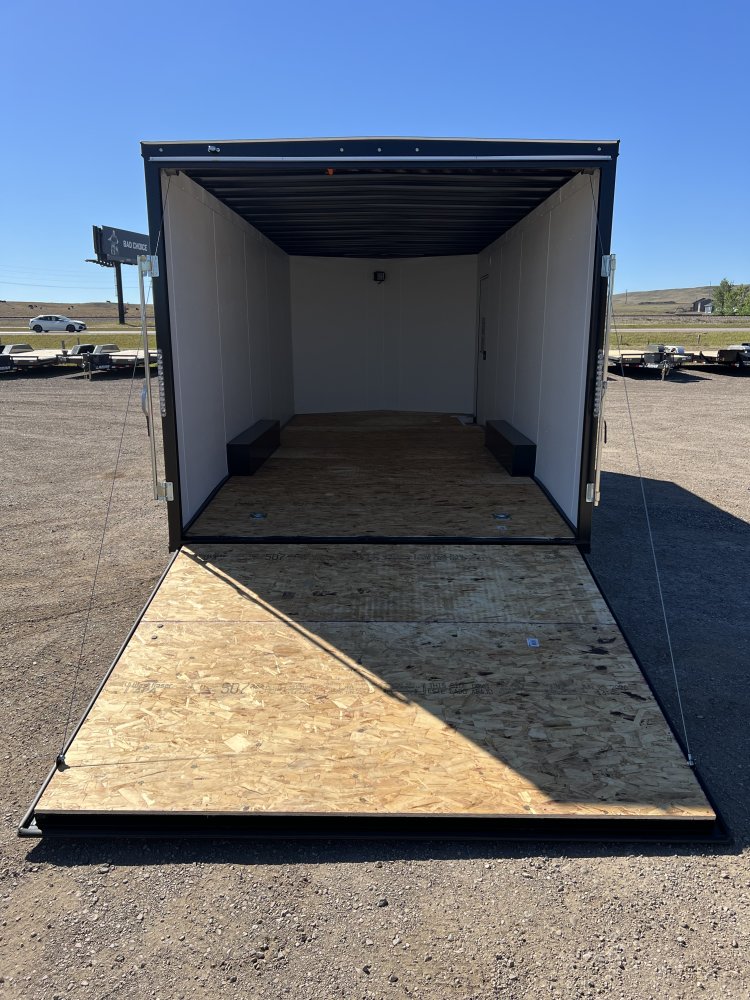 8' 6"x20' AERO Enclosed Cargo