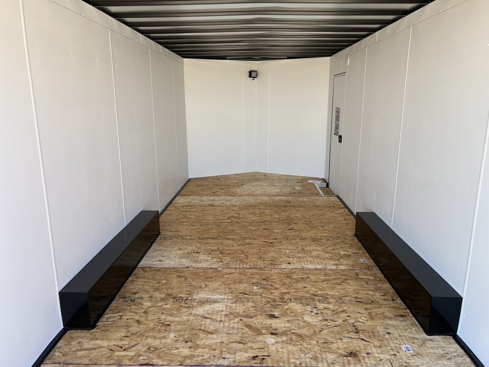 8' 6"x20' AERO Enclosed Cargo