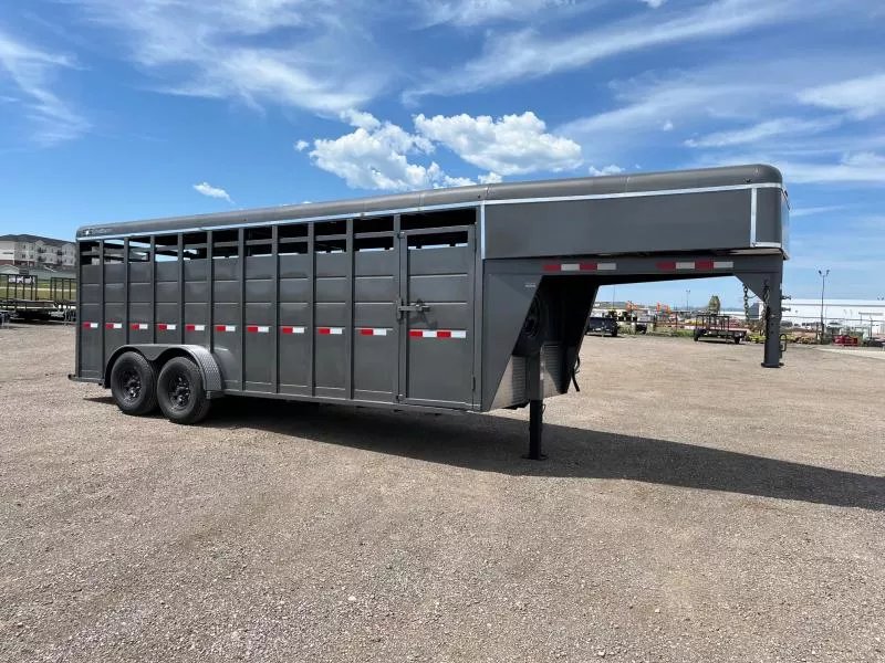 x S&S Manufacturing Livestock