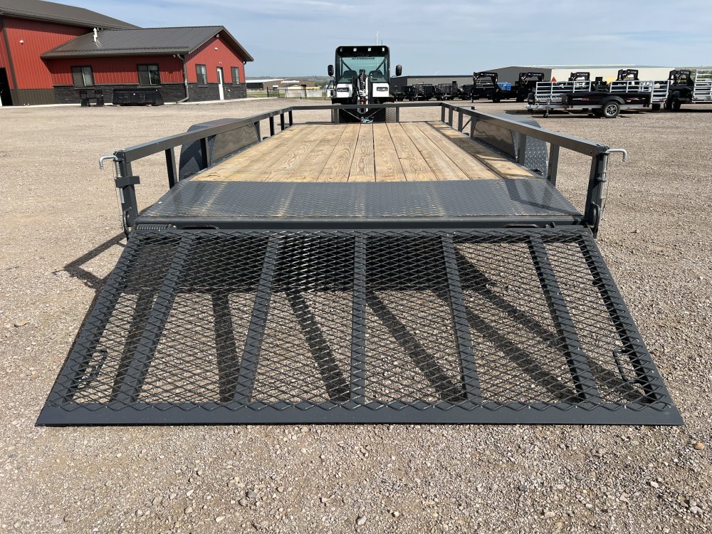 83"x18' Lamar Utility