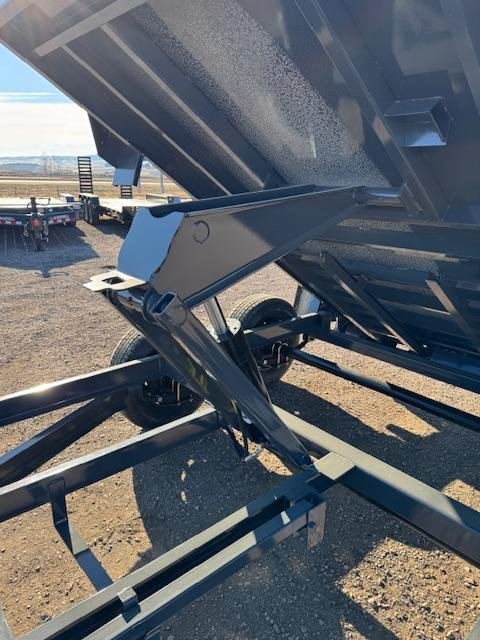 x Lamar Trailers Dump