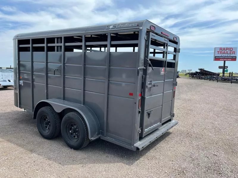 x S&S Manufacturing Livestock
