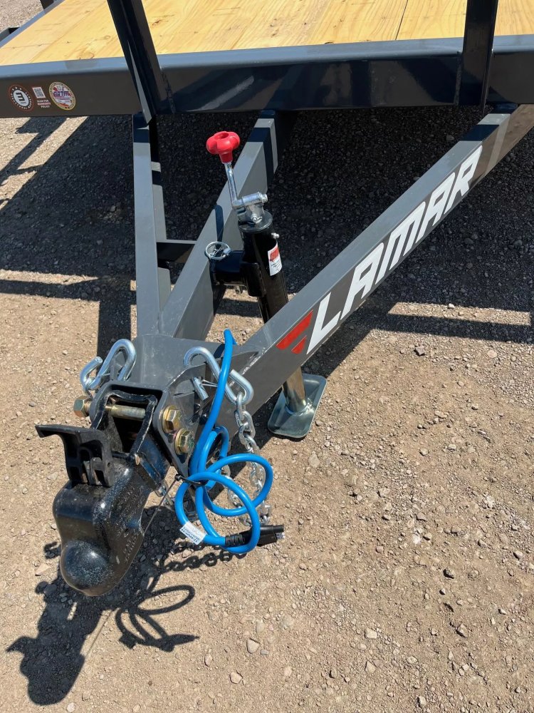 x Lamar Trailers Utility