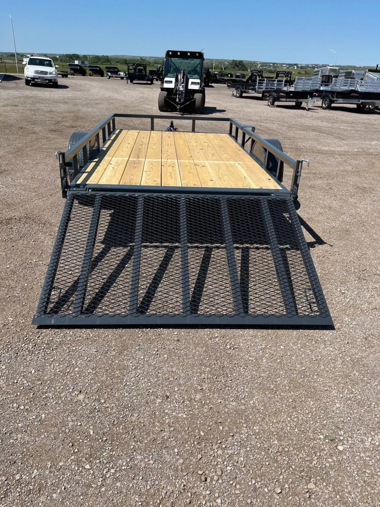 x Lamar Trailers Utility