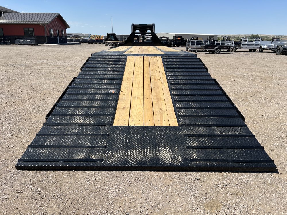 102"x36' Load Trail Equipment