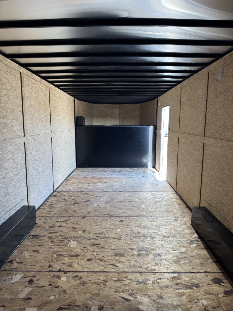 8.5'x32' AERO Enclosed Cargo