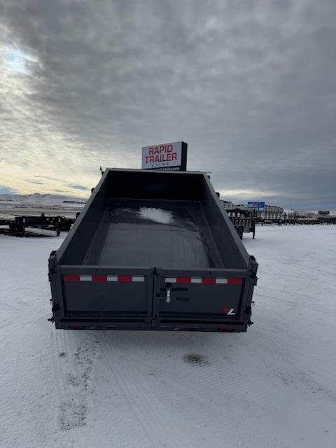 x Lamar Trailers Dump