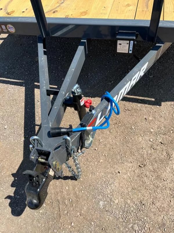 x Lamar Trailers Utility