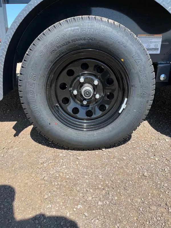 x Lamar Trailers Utility