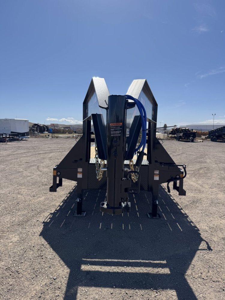 102"x32' Load Trail Equipment