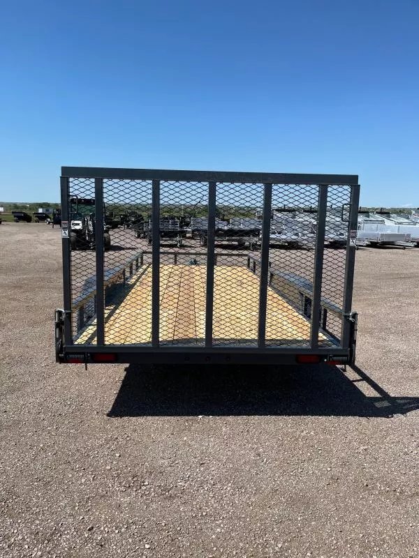 x Lamar Trailers Utility