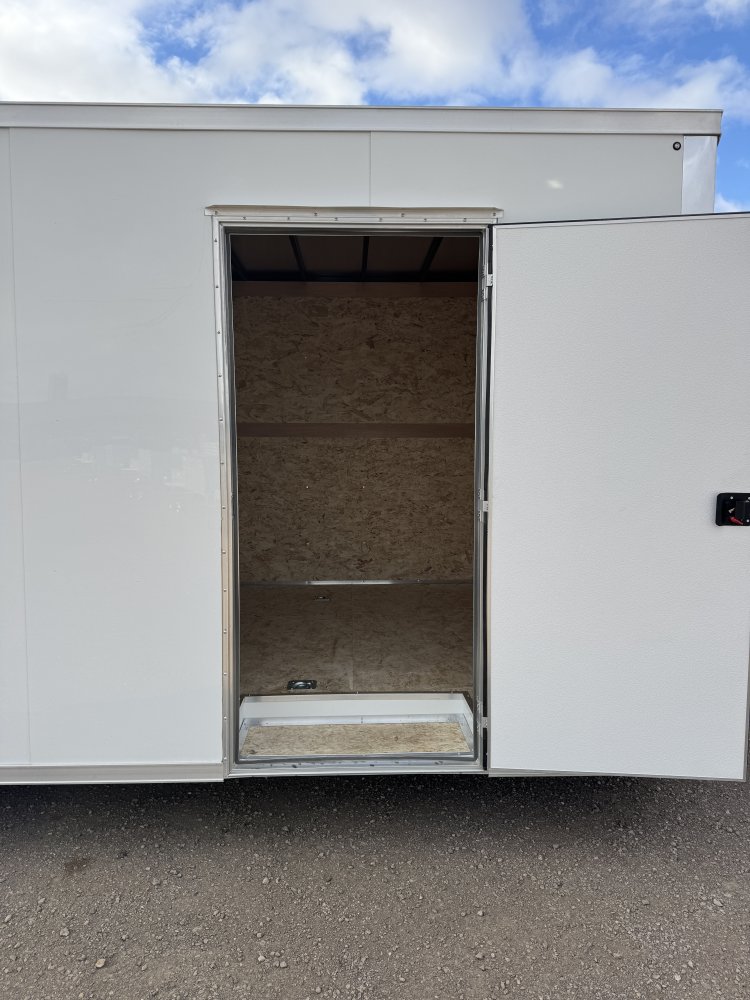 8.5'x24' Cross Enclosed Cargo