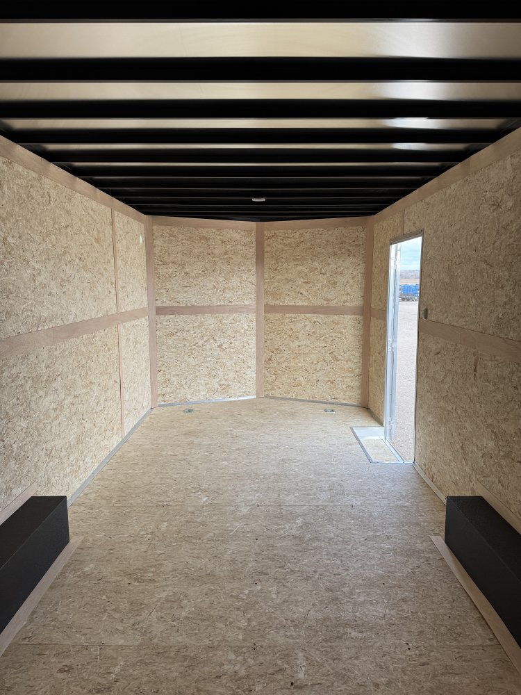 8.5'x20' Cross Enclosed Cargo