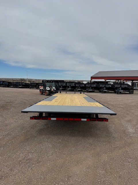 102"x26' Lamar Equipment