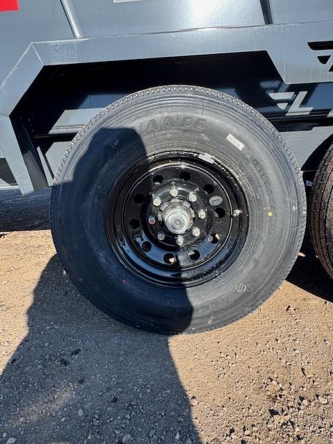 x Lamar Trailers Dump