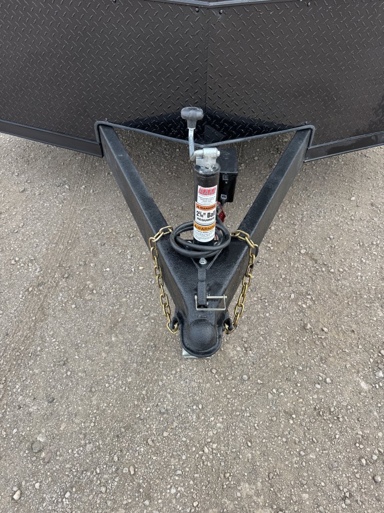 8.5'x24' Cross Enclosed Cargo