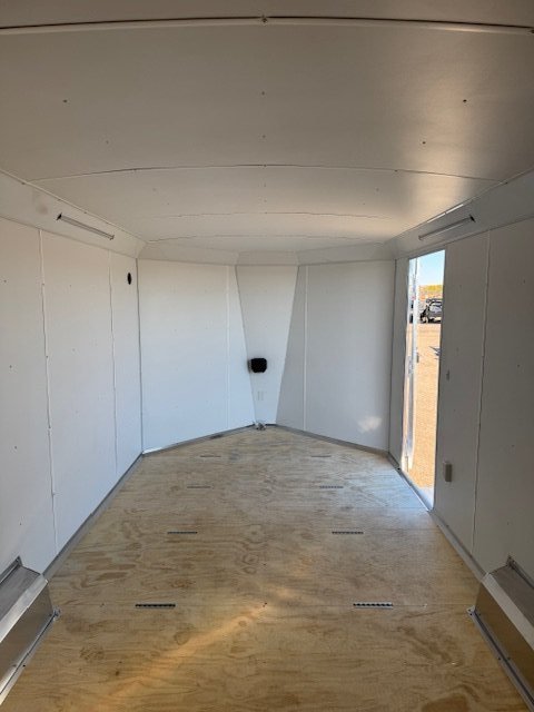 8.5'x18' NEO Trailers Enclosed Cargo