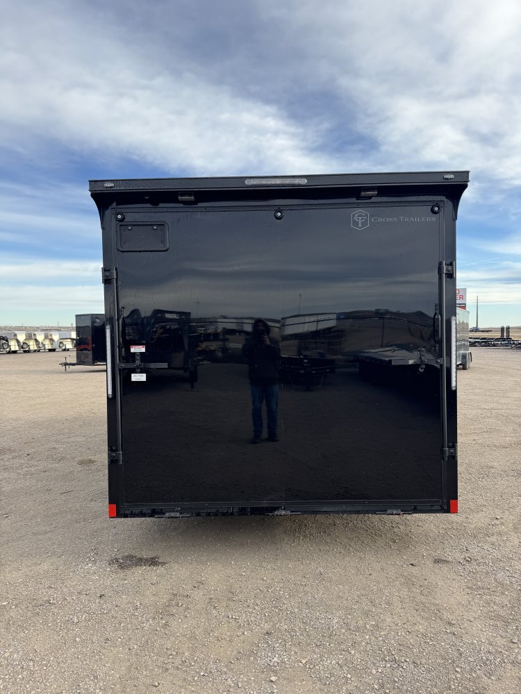 8.5'x20' Cross Enclosed Cargo