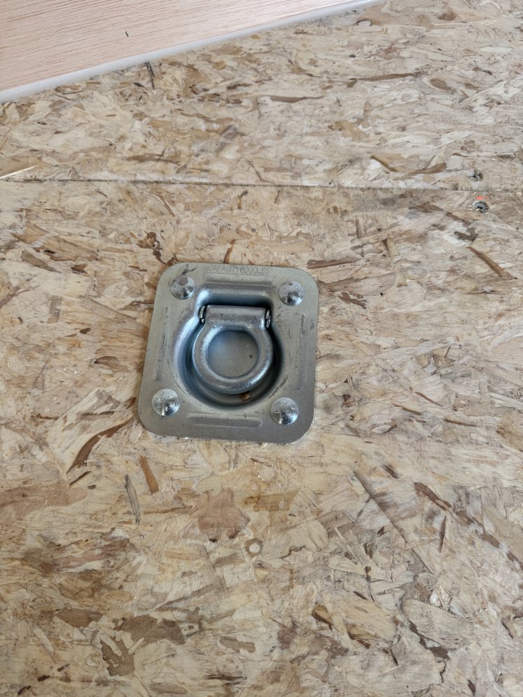 8.5'x20' Cross Enclosed Cargo