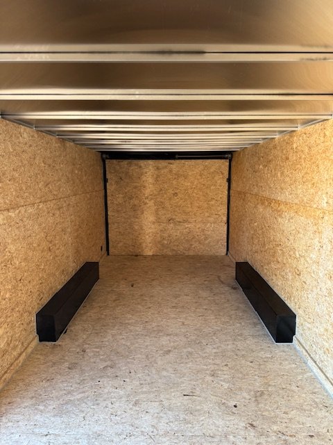 8.5'x20' R & M Mfg. Inc Enclosed Cargo