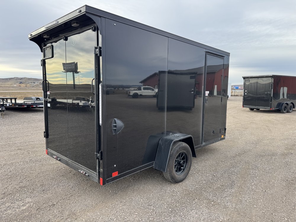 6'x12' Cross Enclosed Cargo