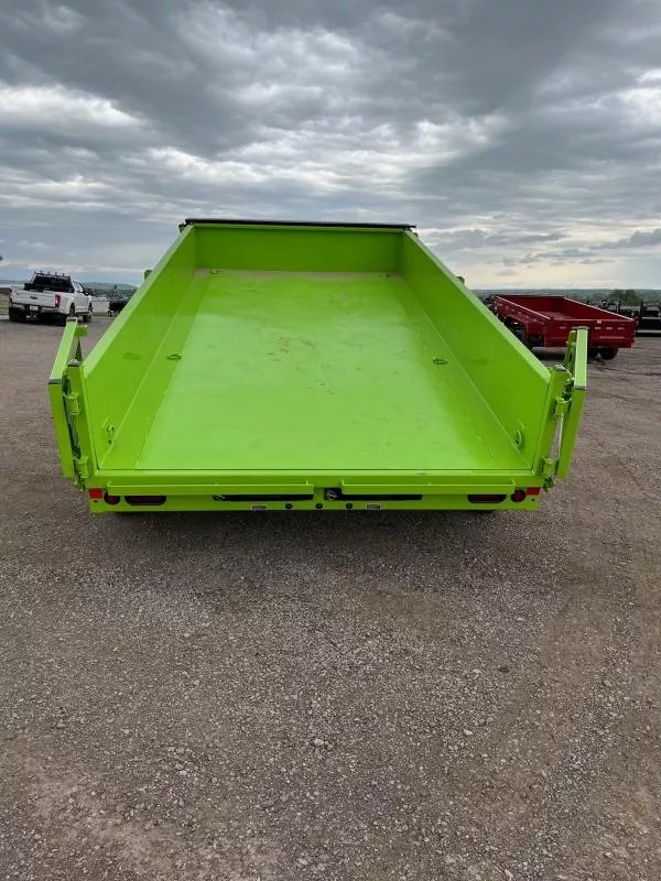 x Load Trail Dump
