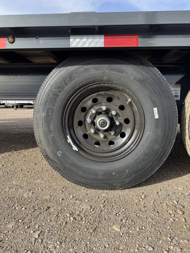 102"x26' Lamar Equipment