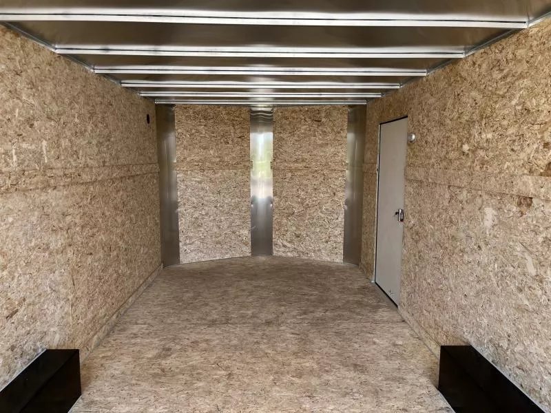 x R & M Mfg. Inc Enclosed Cargo