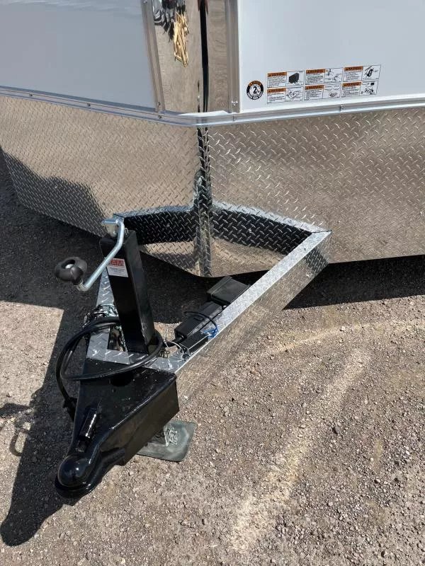 x R & M Mfg. Inc Enclosed Cargo