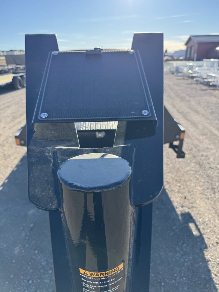 102"x32' Load Trail Equipment