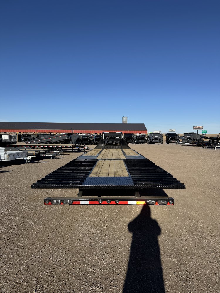 102"x32' Load Trail Equipment