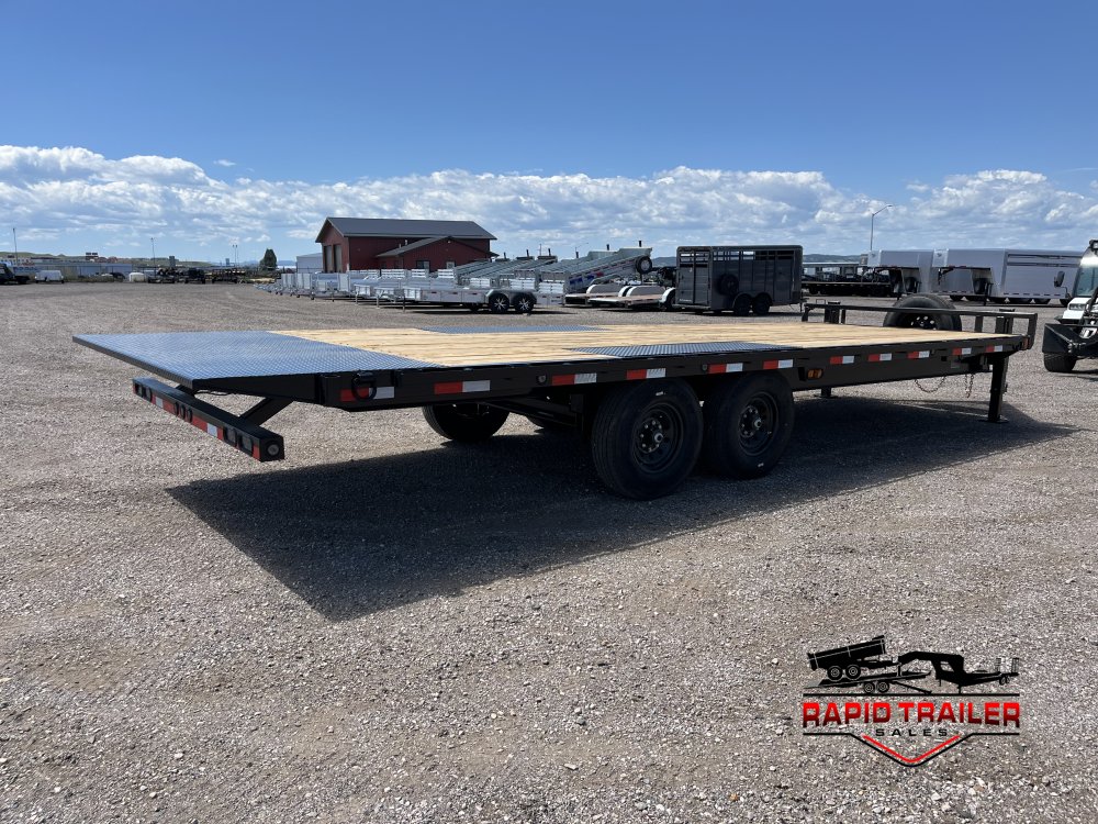 x Load Trail Equipment