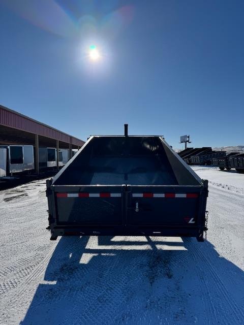 x Lamar Trailers Dump