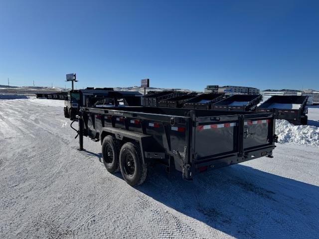 x Lamar Trailers Dump