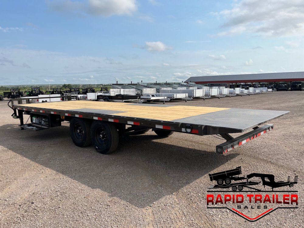 x Load Trail Equipment