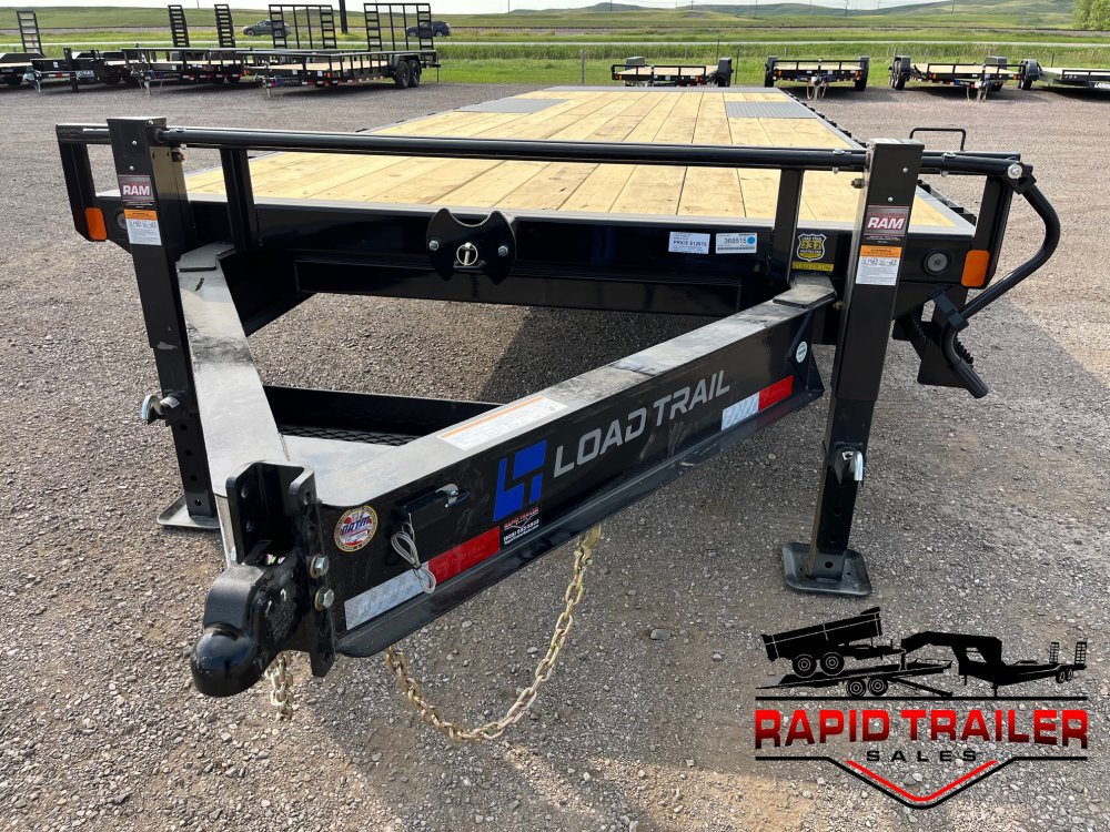 x Load Trail Equipment