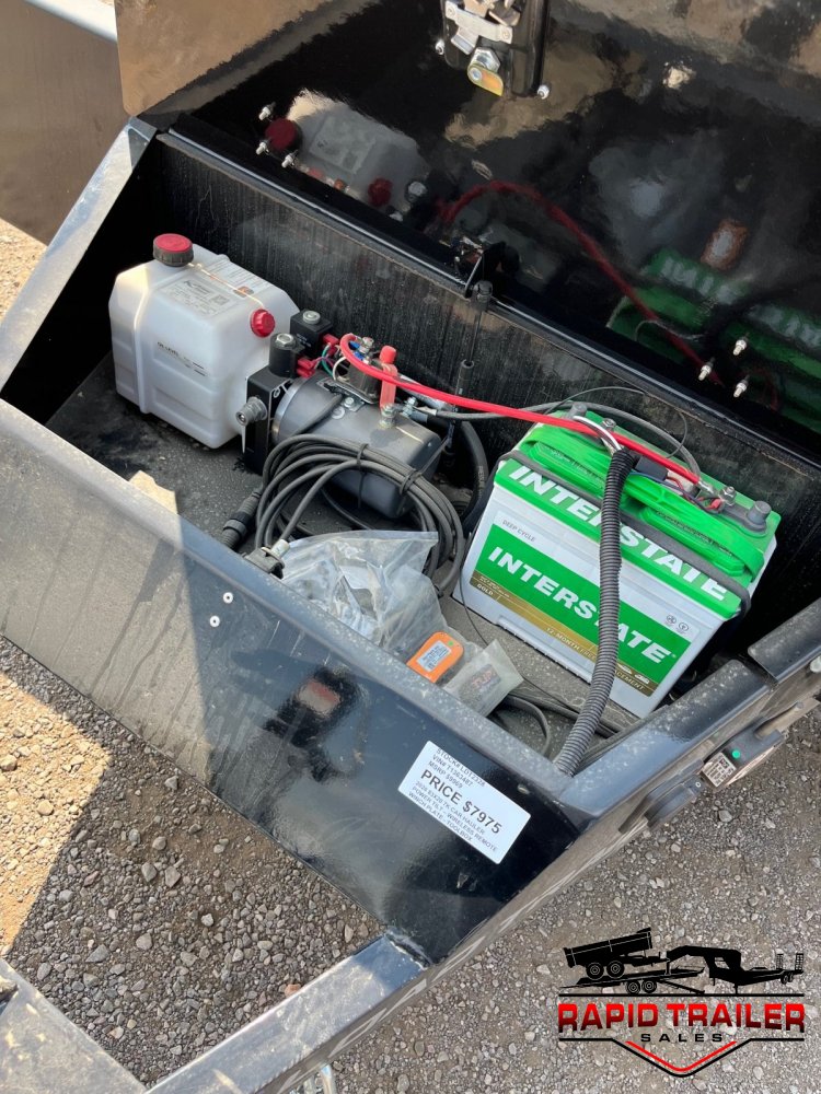 x Load Trail Equipment