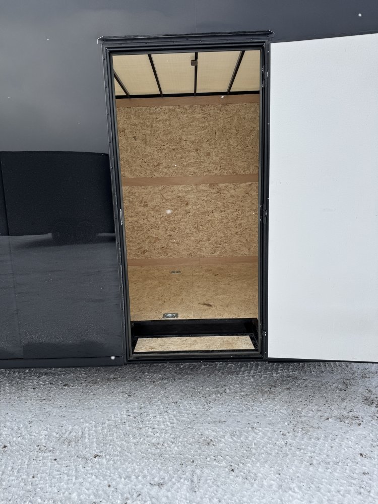 8.5'x24' Cross Enclosed Cargo