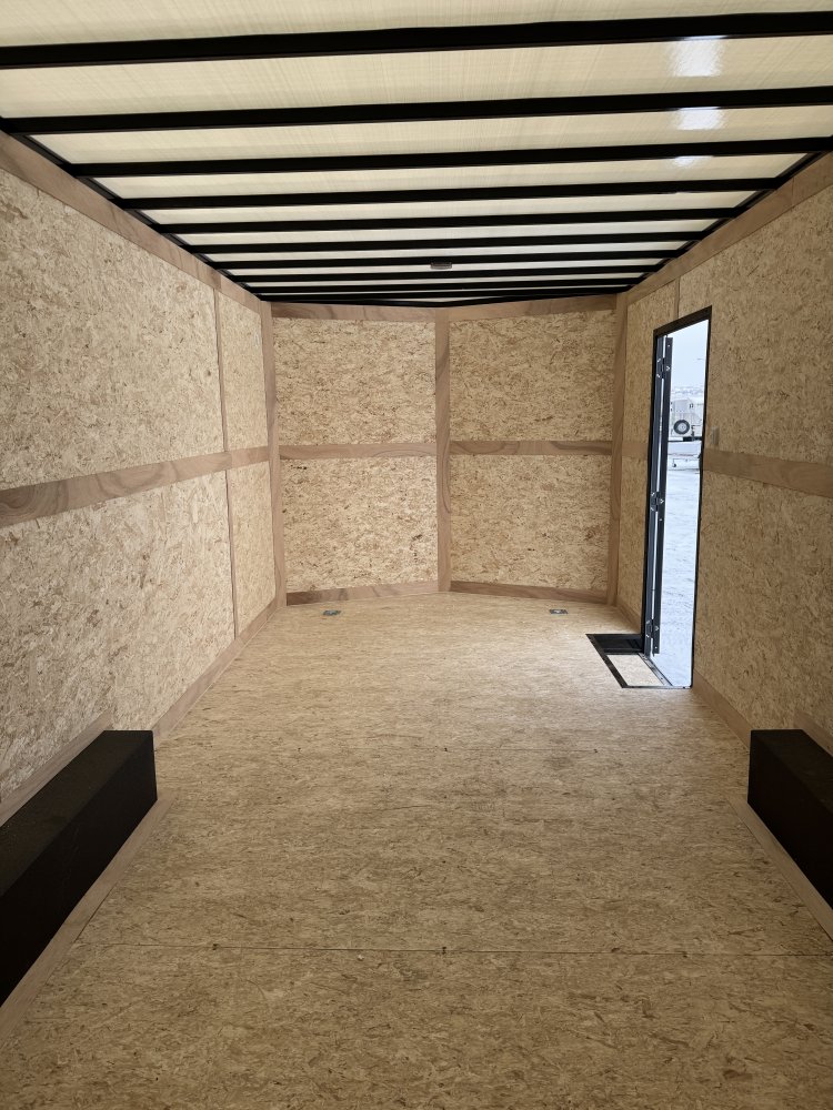 8.5'x20' Cross Enclosed Cargo