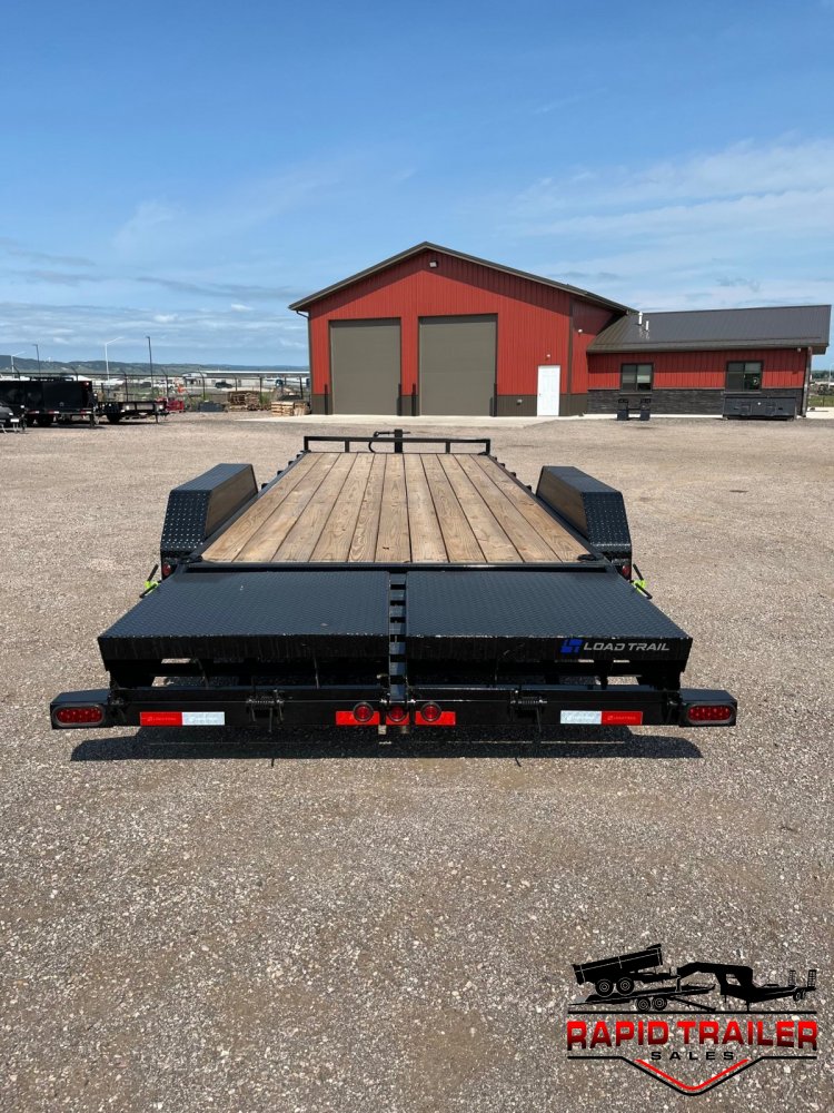 x Load Trail Equipment