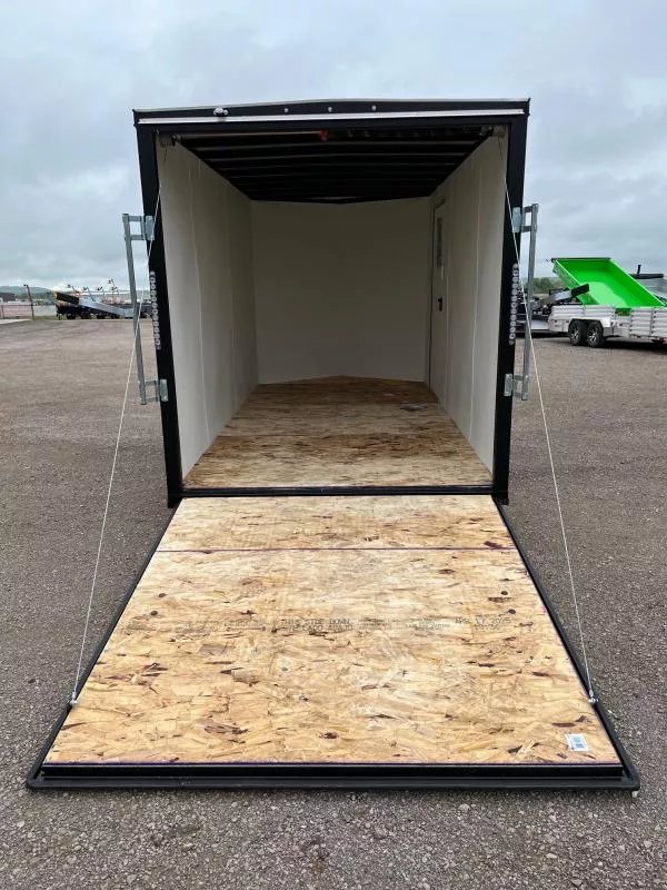 x AERO Enclosed Cargo