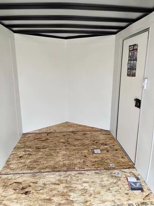 x AERO Enclosed Cargo