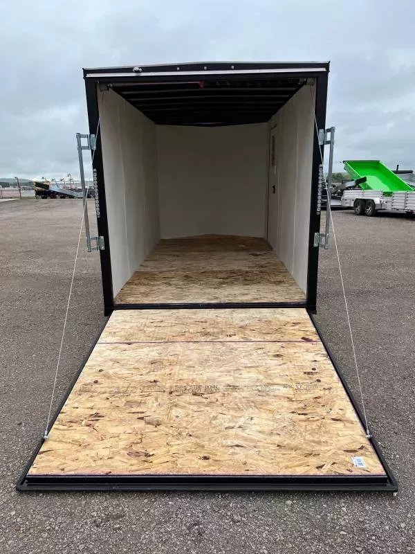 x AERO Enclosed Cargo